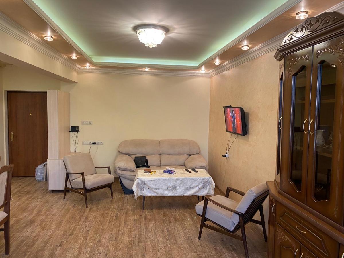 Apartment In Centre Evn Erivan Dış mekan fotoğraf